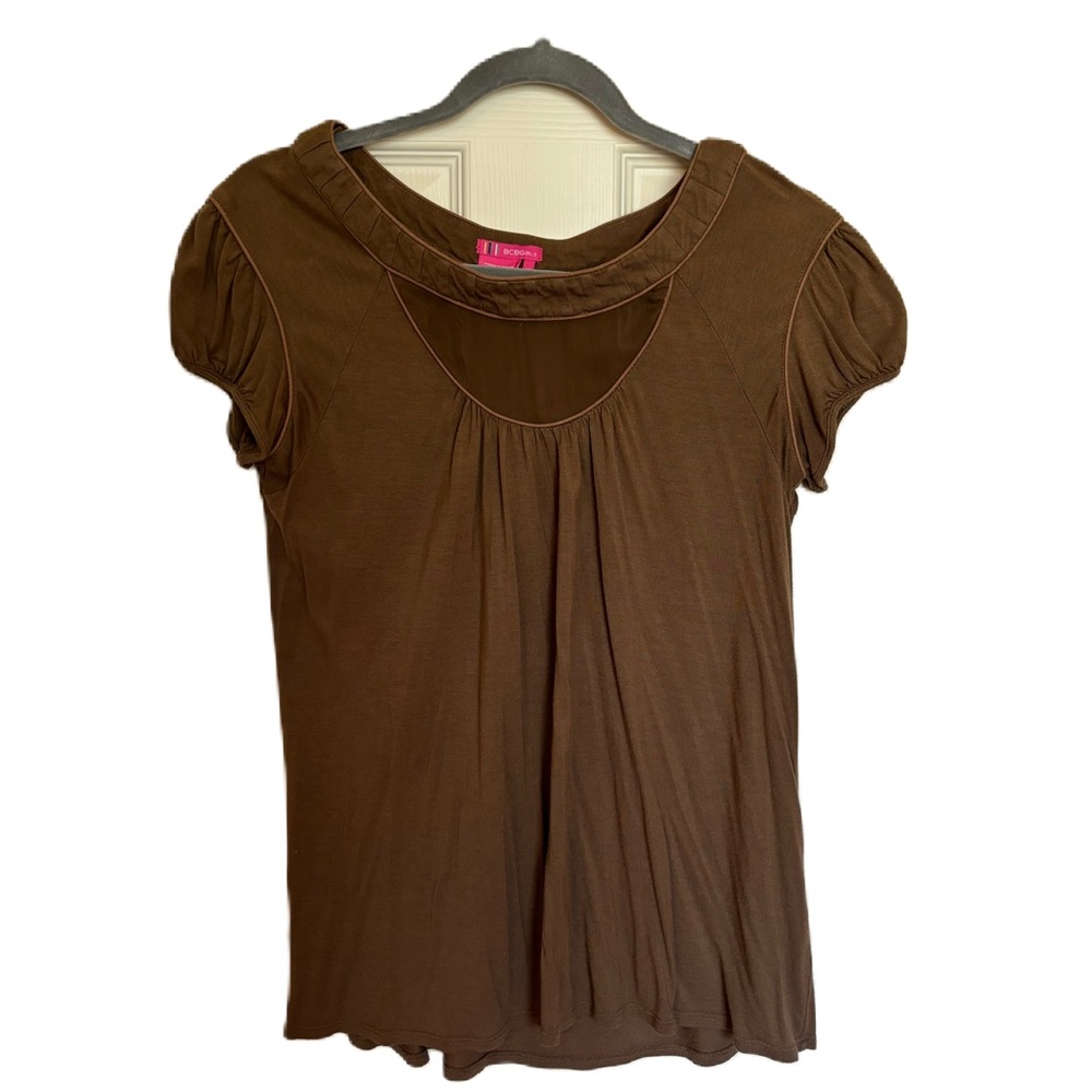 BCBGirls BROWN FLOWY SHORT SLEEVE TOP SHIRT WITH MESH DETAIL SIZE MEDIUM